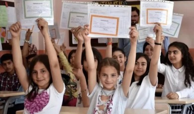 Milyonlarca Öğrenciyi İlgilendiriyor! Sömestr Tatili Başlangıç Tarihi Belli Oldu: 15 Tatil Ne Zaman?