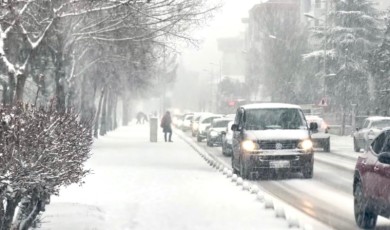 Şehirler Arası Yollar Bir Bir Kapanıyor: Birçok İlçeye Ulaşım Tamamen Durdu