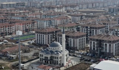 Vali Seddar Yavuz İkizce’de İbadete Açılan İlk Camide Cuma Namazını Eda Etti