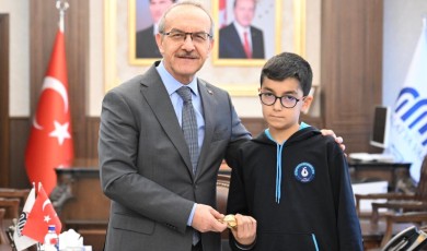 Yedi Ayda Kur’an’ı Ezberleyen Kerem'e Vali Yavuz'dan Başarı Ödülü