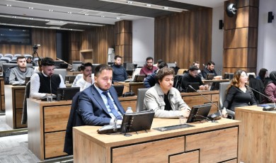 Yeşilyurt'un Geleceği Onlara Emanet: Genç Meclis Kapılarını Açtı, Aktif Gençler Aranıyor!