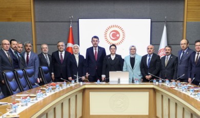 Bakan Murat Kurum Deprem Konutlarındaki Faiz İddialarına Noktayı Koydu
