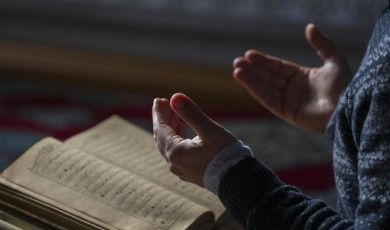 Beş Vakit Namazın Müjdelendiği Gece: Miraç Kandili İçin Geri Sayım Başladı