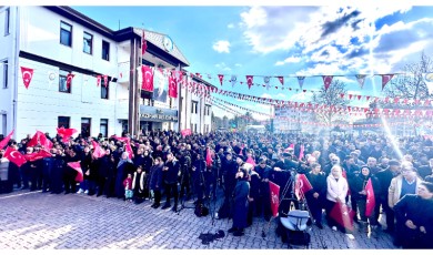CHP’de İhraç Tartışması Yazıhan’da Mitinge Dönüştü! "Cumhuriyet Halk Partili Olmam Veli Ağbaba’nın İki Dudağı Arasında Değildir"