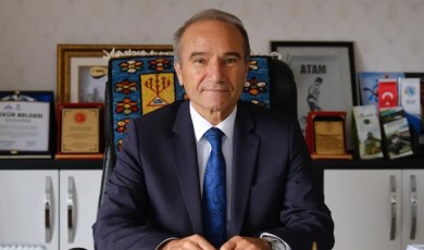 CHP’de Yazıhan Çatlağı Büyüyor: 2 Bin 120 Partiliden İhraç Kararına Tepki...