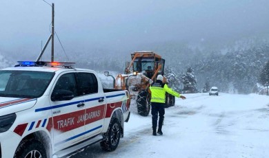 Darende'de Ulaşım Normale Dönüyor: Kapanan Yollar Yeniden Trafiğe Açıldı