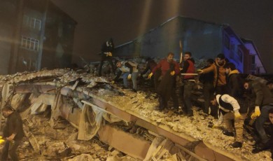 Deprem Faciasında Sorumlu Bulunan 7 Sanığa Hapis Cezası Yağdı