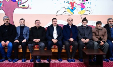 Sütlüce Mahallesi'nde İstişare Buluşması: Sorunlar Yerinde Dinlendi Çözümler Konuşuldu