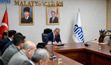 Vali Seddar Yavuz Halk Gününde Vatandaşların Sorunlarını Tek Tek Dinledi