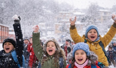 2 Ocak Cuma Günü Okullar Tatil! Kar Kalınlığı Yarım Metreye Yaklaşınca Eğitim Durdu