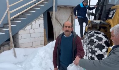 Yaygın Mahallesi’nde Mahsur Kalan Hastaya Belediye Ekiplerinden Şifa Eli Uzandı