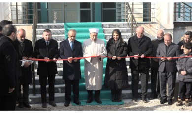 Yirmi İlden Yirmi Camii Hedefi: Malatya’da Kubbetü’s Sahra Camisi İbadete Açıldı