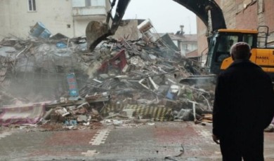 Asrın Felaketinde 19 Canın Gittiği Ermeç Apartmanı Davasında Beklenen Bilirkişi Raporu Neden Gelmedi?
