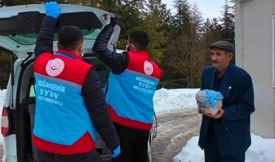 Doğanşehir'de 65 Yaş Üstü Çınarlara Her Gün Sıcak Yemek Gidiyor