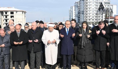 Milletvekili Ölmeztoprak Duyurdu: Akçadağ’daki Camiler Ramazan Ayında İbadete Açılıyor