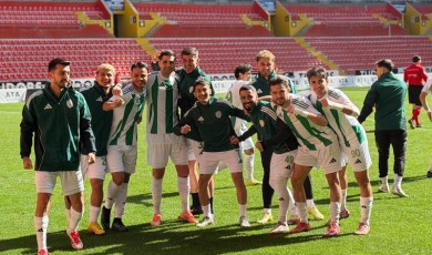 Tayyib Kanarya Kayseri'de Yıldızlaştı! Yeşilyurtspor Deplasmandan Zaferle Dönüyor