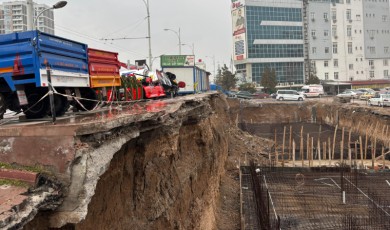 Yerinde Dönüşüm İnşaatında Çökme: Çevredeki Konteyner Esnafı Tedirgin Oldu