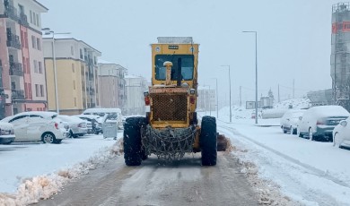 Yoğun Kar ve Tipi Nedeniyle Darende Güzergahında Ulaşıma Kısıtlama Geldi