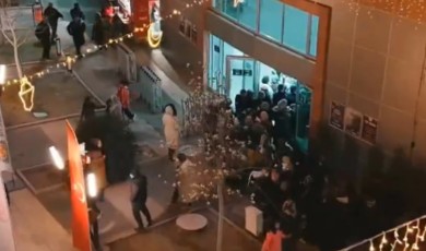 7’den 77’ye On Binlerce Kişi Kutsal Emanetleri Görmek İçin Akın Etti