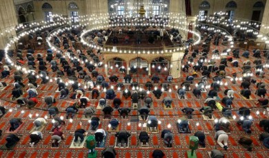 BAYRAM TATİLİ BU YIL 9 GÜN OLACAK MI, AÇIKLANDI MI 2026? | Ramazan Bayramı ne zaman, ayın kaçında, kaç gün tatil?