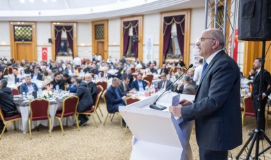 Büyükşehir Belediye Başkanı Sami Er Muhtarlar İle İftar Sofrasında Buluştu