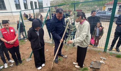 Çöp Değil Gelecek Biriktiriyorlar: Büyükşehir Belediyesinden Gençlere Anlamlı Çevre Eğitimi