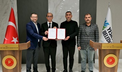Hayırsever İş İnsanı Mehmet Güngör ve Başkan İlhan Geçit Arasında Protokol İmzalandı