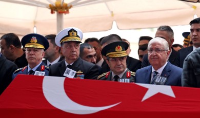 Katar'daki Helikopter Kazasında Şehit Düşen Mühendisler Son Yolculuğuna Uğurlandı