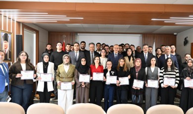 Malatya Siber Vatanın Koruyucularını Yetiştiriyor: Genç Hackerlar Sertifikalarını Aldı