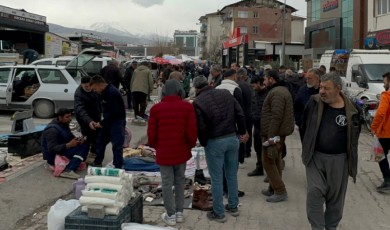 Malatya'da İğneden İpliğe Her Şey Bu Pazarda: Rus Pazarı Ziyaretçi Akınına Uğruyor