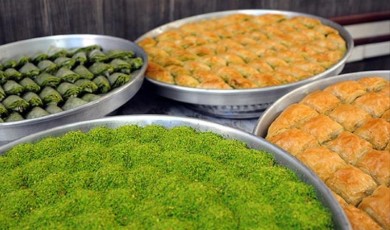 Ramazan Çıkışı Beslenme Rehberi: Bayram Soframız Nasıl Olmalı?