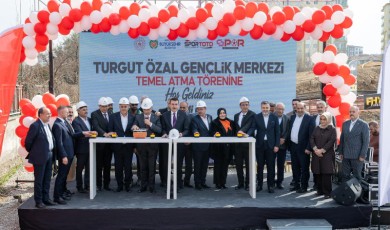Turgut Özal Gençlik Merkezi Temeli Atıldı: Gençlerin Yeni Buluşma Noktası Yükseliyor