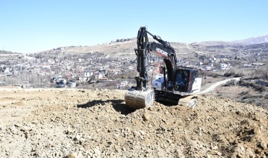 Yeşilyurt Belediyesi Mullakasım Mahallesinde Yeni Yollar Açıyor