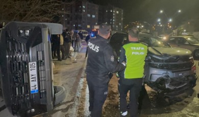 Battalgazi’de Kavşak Faciası: Yaralılar Hastaneye Kaldırıldı