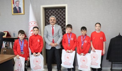 Bin Sporcu Arasından Sıyrılan Malatyalı Gençler Şampiyonaya Damga Vurdu