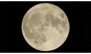 Çinli Bilim İnsanları Ay Yüzeyinde Daha Önce Bilinmeyen İki Yeni Mineral Keşfetti