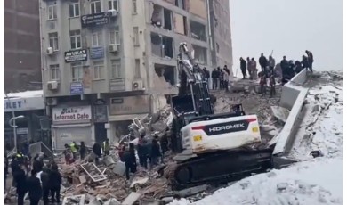 Depremde Yirmi Bir Kişiye Mezar Olan Otel Davasında Bilirkişi Düğümü Çözülemiyor