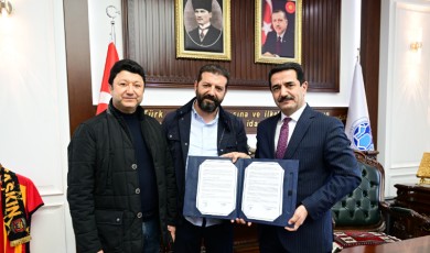 Dr. Gökhan Kalı ve Battalgazi Belediyesi Arasında Anlamlı Protokol İmzalandı