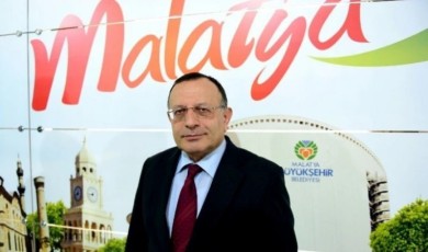 Malatya'nın Eski Valisi Ulvi Saran Mevcut Eğitim Tablosunu Vahim İflas Olarak Niteledi!
