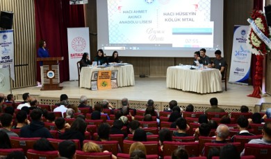 Modernizm Mi Gelenek Mi Sorusuna Liseli Gençler Cevap Aradı