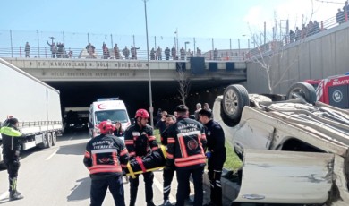 Salköprü Mahallesi’nde Trafik Kazası: İtfaiye Ekipleri Yaralı Sürücü İçin Seferber Oldu