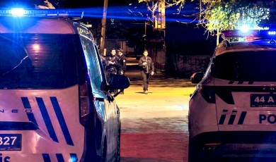 Tartışma Bıçaklı Kavgaya Dönüştü: 14 Yaşındaki Çocuk Yaralandı