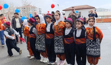 Turgut Özal Özel Eğitim Okulu Öğrencilerinden Unutulmaz Sahne Gösterisi