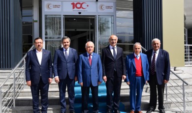 Vefatının 33. Yılında Turgut Özal'ın Mirası Malatya'da Konuşuldu