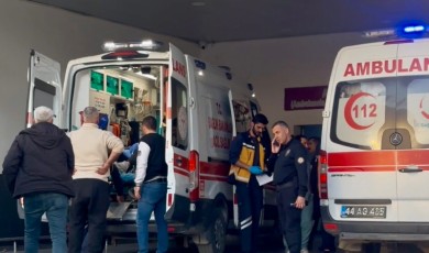 Yeşilyurt’ta Akraba Kavgası Kanlı Bitti: İki Kardeş Bıçakla Yaralandı