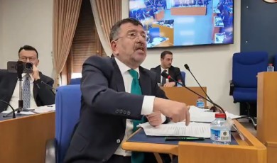 Ağbaba: Hukuk Güvencesi Olmayan Ülkede Vatandaş Bankaya Para Yatırmaya Korkuyor