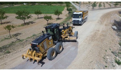 Battalgazide Bozulan Yol Zeminleri Program Dahilinde Yenileniyor