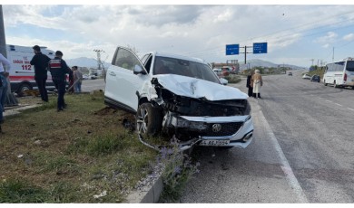 Doğanşehir ve Erkenek'te Peş Peşe Kazalar: Yaralılar Hastaneye Kaldırıldı