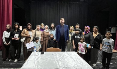 Doksan Bir Bin Öğrenci Ortaokulu Aileleri Kitap Etrafında Birleştirdi