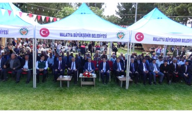 En İyi Buzağı ve Kuzu Yarışması Renkli Görüntülere Sahne Oldu